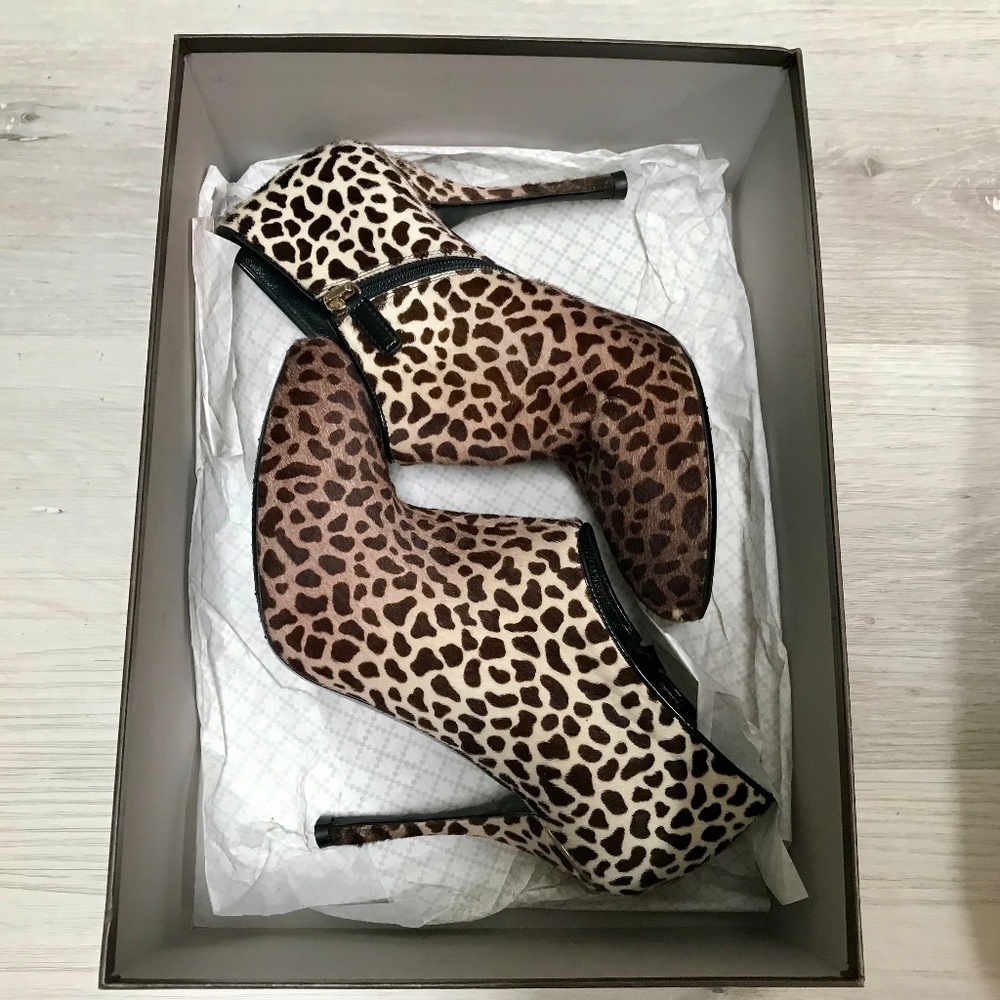 GUCCI PALOMA Leopard Printed Pony Hair Boots W/GG, Size 37